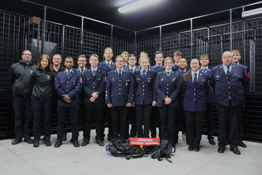 16 neue Atemschutzgeräteträger im Landkreis Tirschenreuth