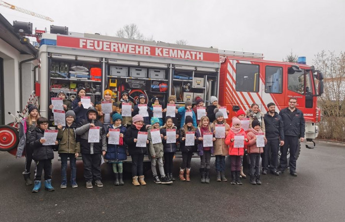 24 Kinder der Kemnather Grundschulklasse 3c waren mit ihrer Lehrerin Frau Elena Fukerider 